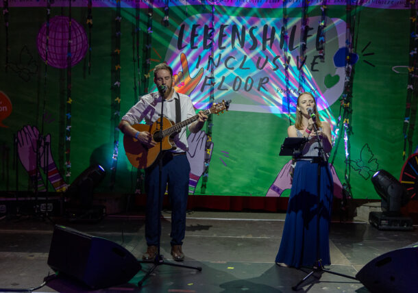 Simon Lewis und Christine Eckhard