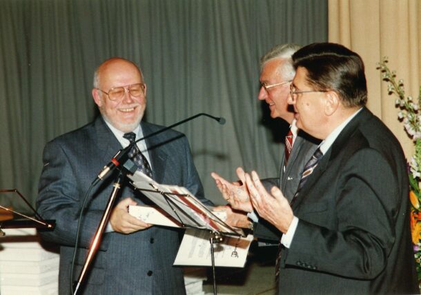 1999: Gemeinderat Franz Karl, ÖVP, wird bedankt