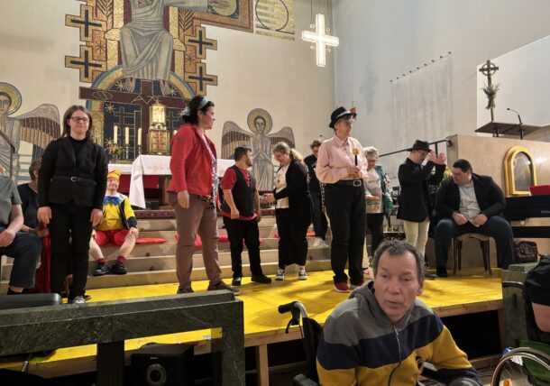 Foto von der Theateraufführung der Theatergruppe Rueppgasse