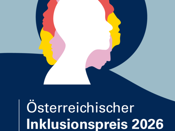 Drei sich überlappende Silhouetten in Weiß, Rot, Rosa und Gelb auf blauem Hintergrund. Darunter steht 